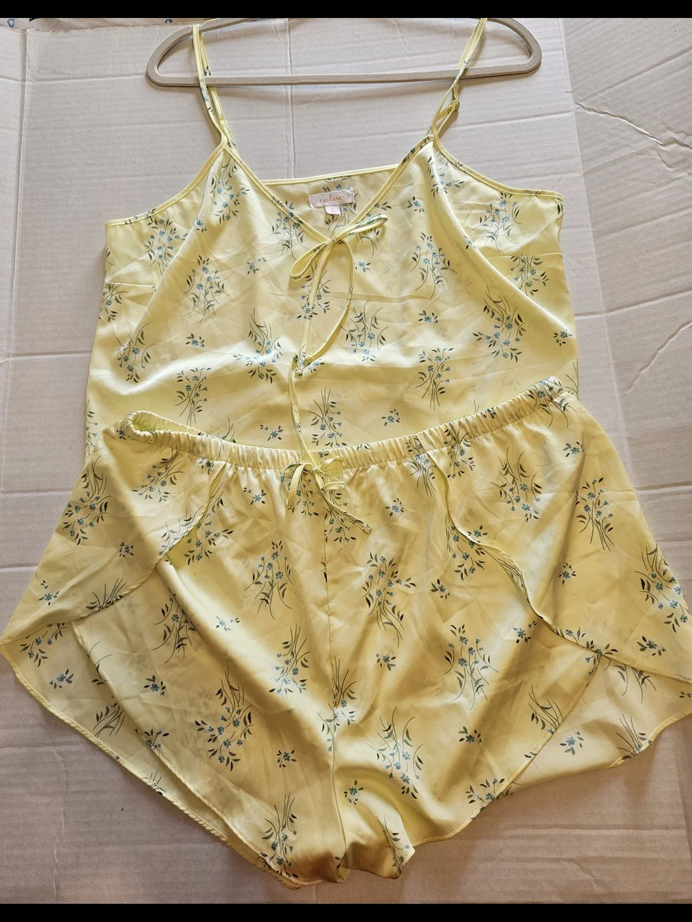 Colsie XL Buttery Yellow Floral Satin Cami Top and Shorts Pajama